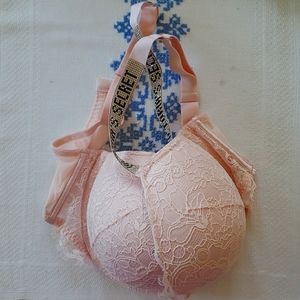 38C Victoria's Secret Very Sexy Push Up Bra